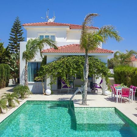 Ayia Thekla Seafront Villa Lavender アヤナパ エクステリア 写真