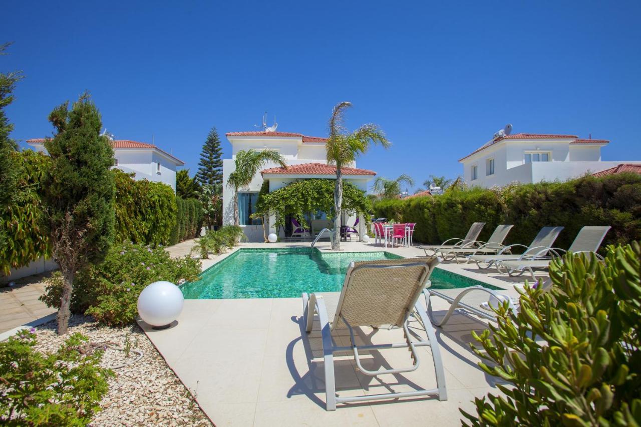 Ayia Thekla Seafront Villa Lavender アヤナパ エクステリア 写真